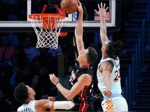 东契奇在加拿大队比赛中表现优异,出色发挥引发热议!引发球迷热议 东契奇在加拿大队比赛中表现优异,出色发挥引发热议!引发球迷热议