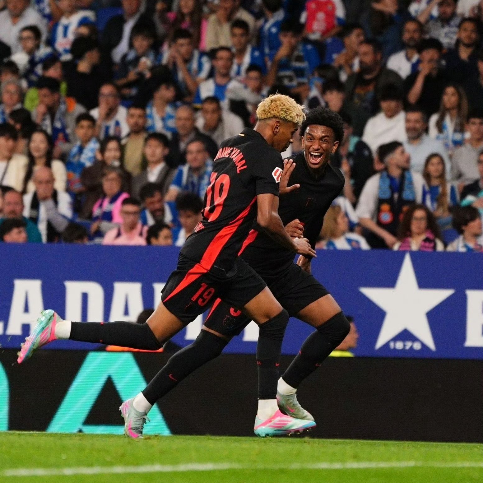 西班牙队带队取胜!,萨拉赫重要时刻持续失利比赛高潮迭起 西班牙队带队取胜!,萨拉赫重要时刻持续失利比赛高潮迭起