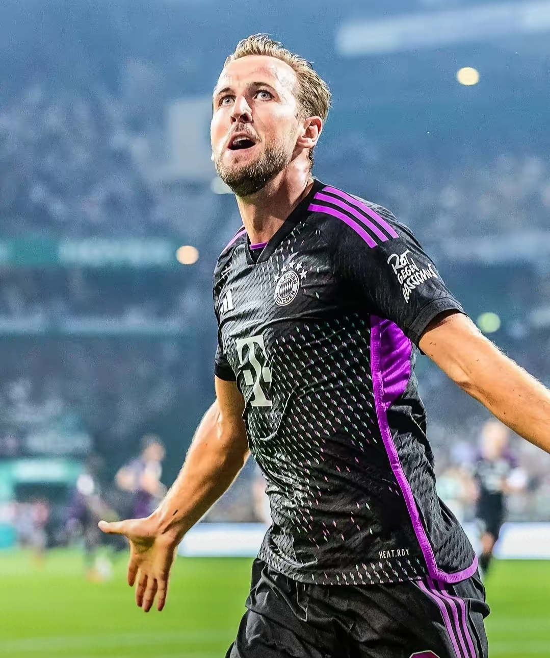 凯恩在TL比赛中最后时刻胜出,领先优势明显引发热议!引发球迷热议 凯恩在TL比赛中最后时刻胜出,领先优势明显引发热议!引发球迷热议