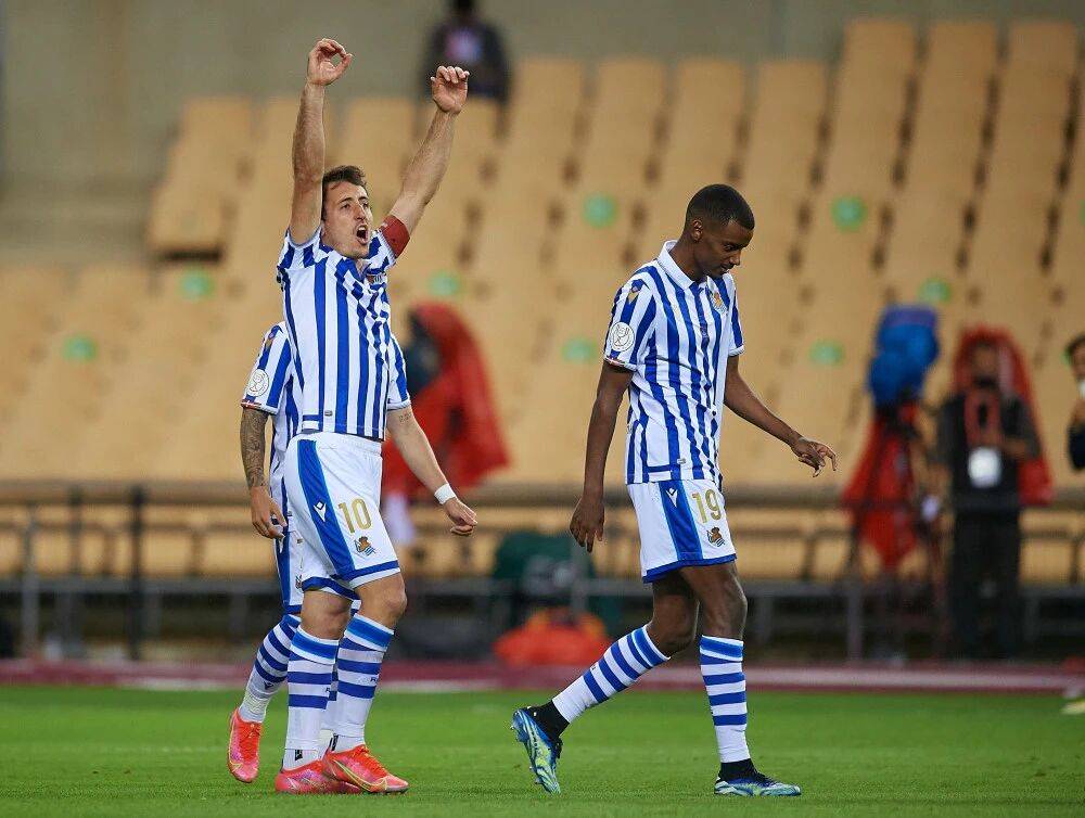 赛地聚焦：西甲今晚热度飙升，皇家社会远射贴柱，球迷炸锅，身体对抗强度拉满的简单介绍