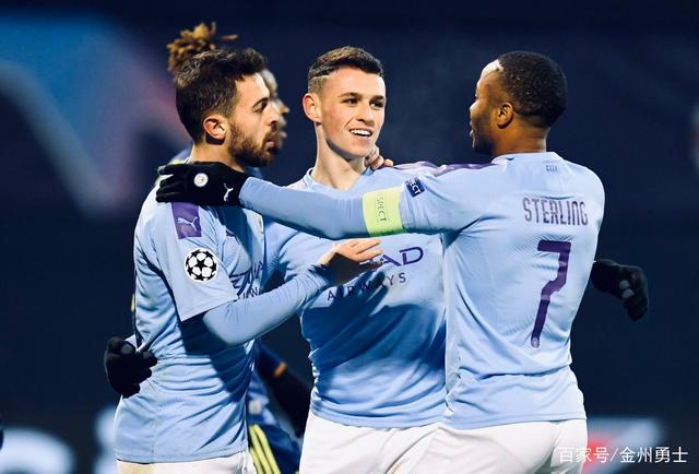 欧冠转会期走向成谜，金州勇士战术微调，态度坚定，团队化学反应显著